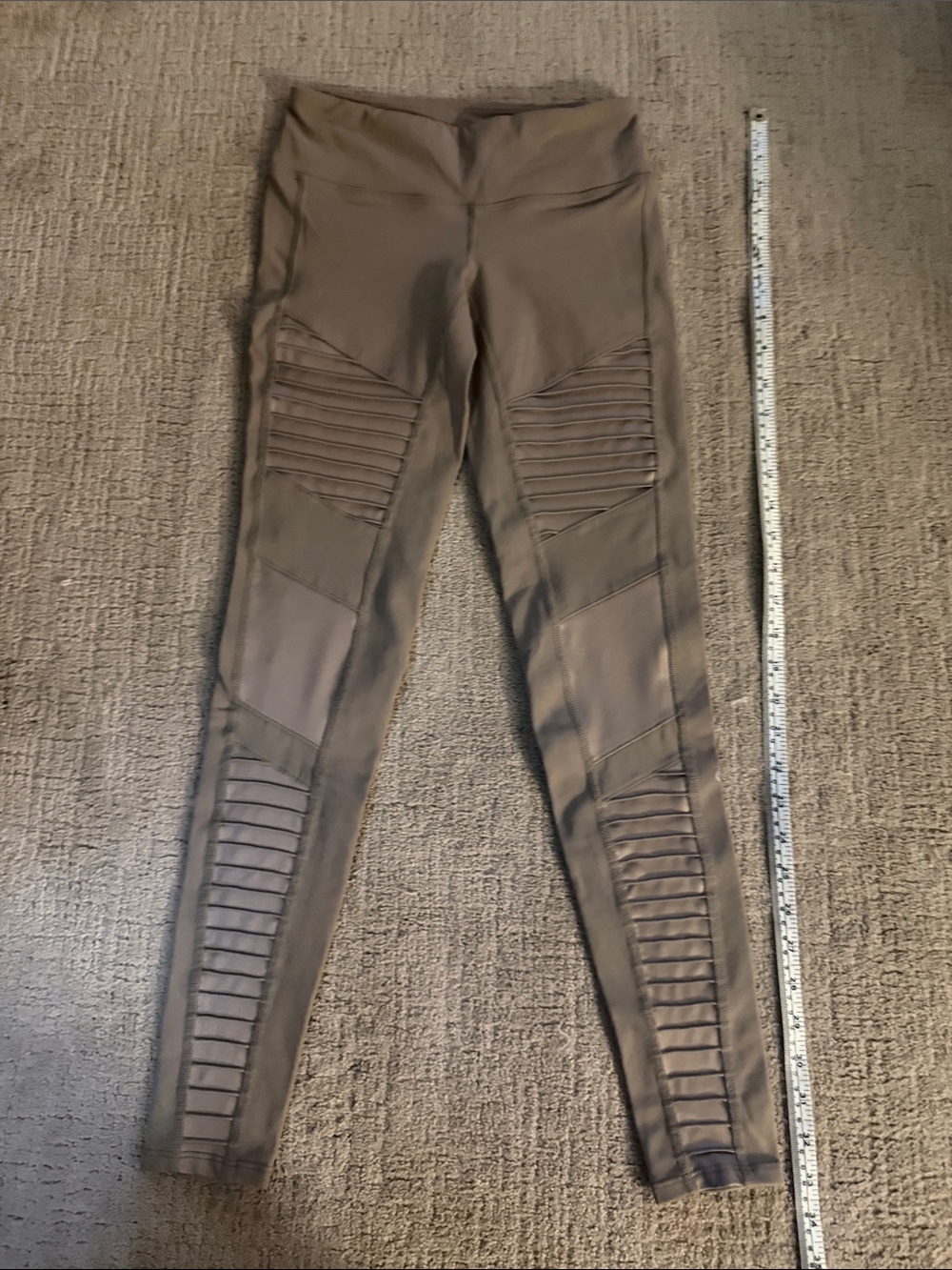 Alo High-Waist Leggings - Taupe